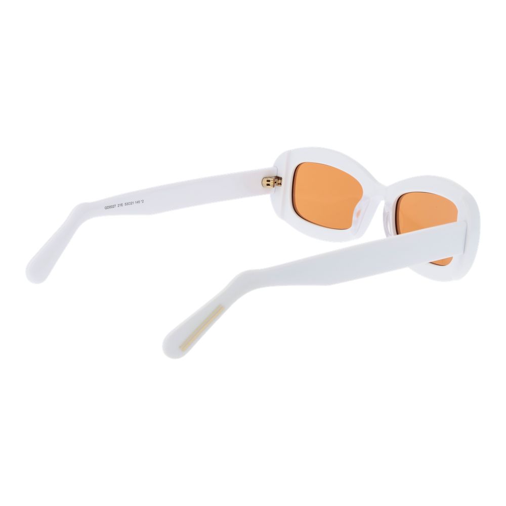 Sunglasses by GCDS for unisex in plastic white features a sumptuous silhouette, showcasing a sumptuous full-rim oval frame design in white coloured frame with high-performance mirrored category-2-medium-tint lens.
