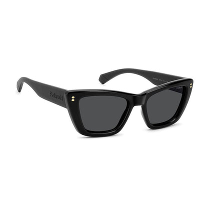 Sunglasses by Polaroid for women in polycarbonate black features an lustrous full-rim cat-eye frame design with black coloured frame detailing and non-polarized category-3-dark-tint lens for a lustrous aesthetic.