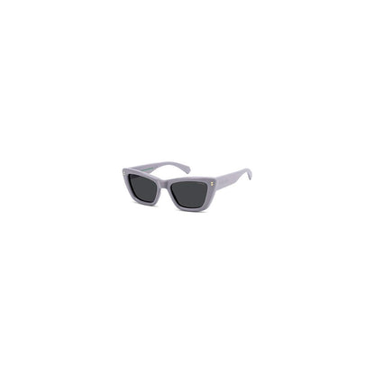 This Sunglasses by Polaroid for women in polycarbonate purple presents a sumptuous silhouette, showcasing a sumptuous full-rim cat-eye frame design in purple coloured frame and high-performance non-polarized category-3-dark-tint lens.