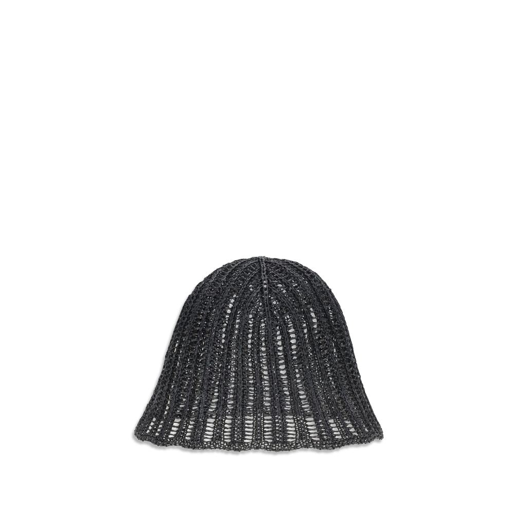 This Hat by Brunello Cucinelli for women in raffia black features a exquisite silhouette, artfully capturing the sophisticated design and premium aesthetic of the Raffia Hat.