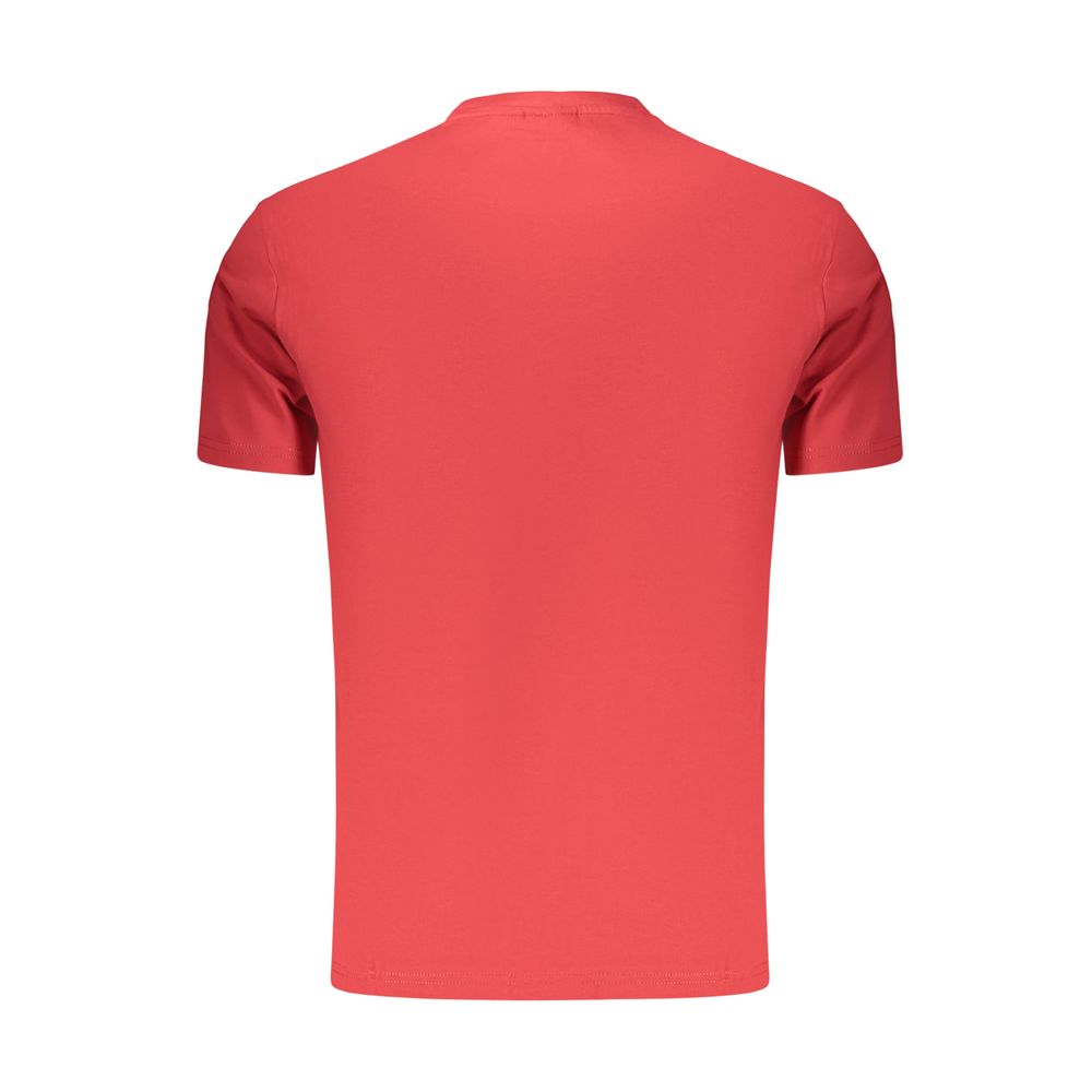 T-Shirt by Napapijri for men in cotton red features an on trend silhouette, perfectly showcasing a on trend and for an elevated aesthetic.