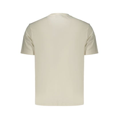T-Shirt by Napapijri for men in cotton blue & print features an on trend silhouette, perfectly showcasing a on trend and crew neckline for an elevated aesthetic.