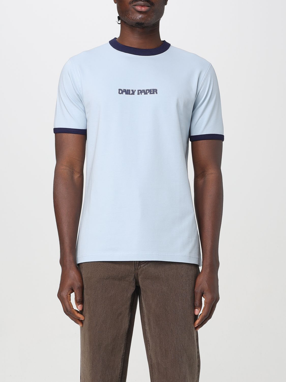 T-Shirt by Daily Paper for men in cotton blue showcases a chic silhouette, artfully detailed with a chic and short-sleeve for a chic finish.
