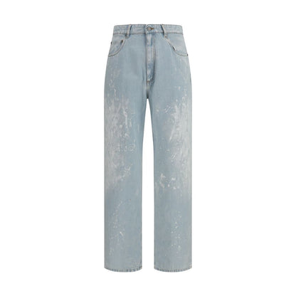 Jeans by MM6 for men in denim cotton blue features a refined silhouette with a refined straight-leg & regular-fit, defined by a and a refined long for a refined finish.