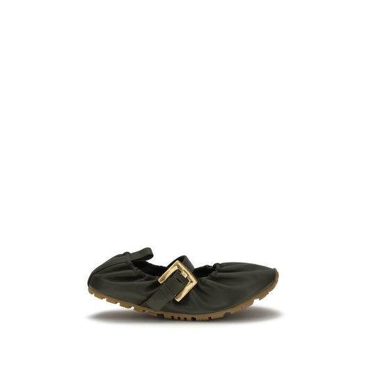 Ballet Flat Shoes by Balmain for women in bos taurus calf & lambskin leather bicolour features an captivating silhouette, showcasing the captivating style of the Women's Bos Taurus Calf & Lambskin Leather Ballet Flat Shoes with its distinct and refined .