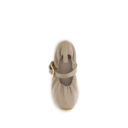Ballet Flat Shoes by Balmain for women in bos taurus calf & lambskin leather beige features an statuesque silhouette from the Women's Bos Taurus Calf & Lambskin Leather Ballet Flat Shoes collection, showcasing a and a statuesque for a statuesque look.