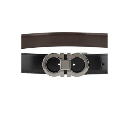 Belt by Ferragamo for men in bos taurus calf leather black features an artisanal silhouette, showcasing the artisanal craftsmanship of the Gancini Bos Taurus Calf Leather Belt collection for a artisanal finish.