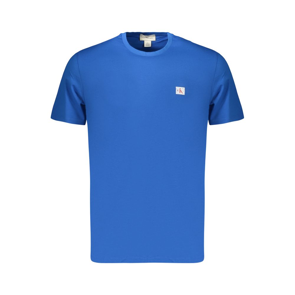 T-Shirt by Calvin Klein for men in cotton blue features an edgy silhouette, meticulously detailed with a sophisticated and for a truly edgy finish.