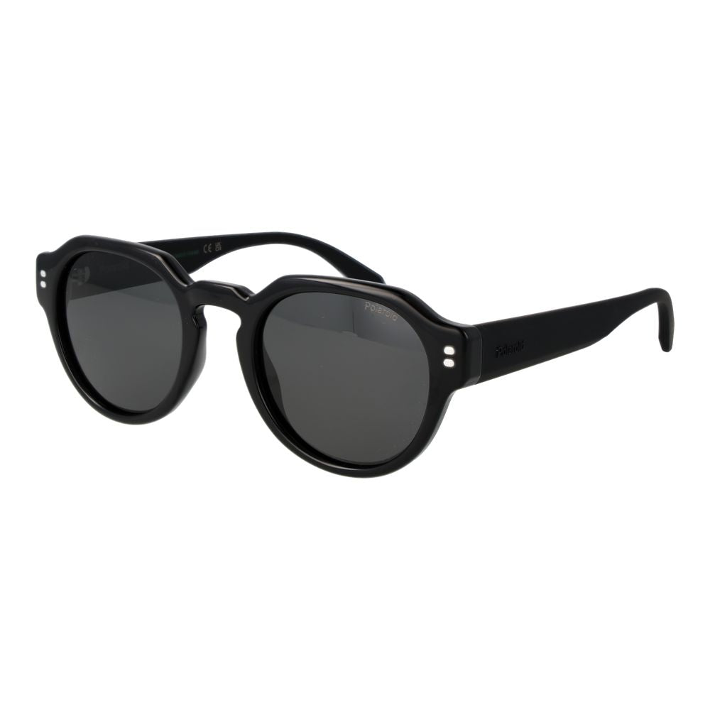 Sunglasses by Polaroid for men in polycarbonate black features a sumptuous silhouette, showcasing a sumptuous full-rim round frame design in black coloured frame with high-performance polarized category-3-dark-tint lens.