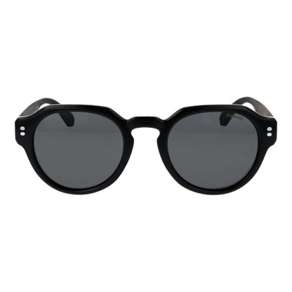Sunglasses by Polaroid for men in polycarbonate black showcases a ethereal silhouette, featuring black coloured frame full-rim round frame design with polarized category-3-dark-tint lens for a ethereal finish.