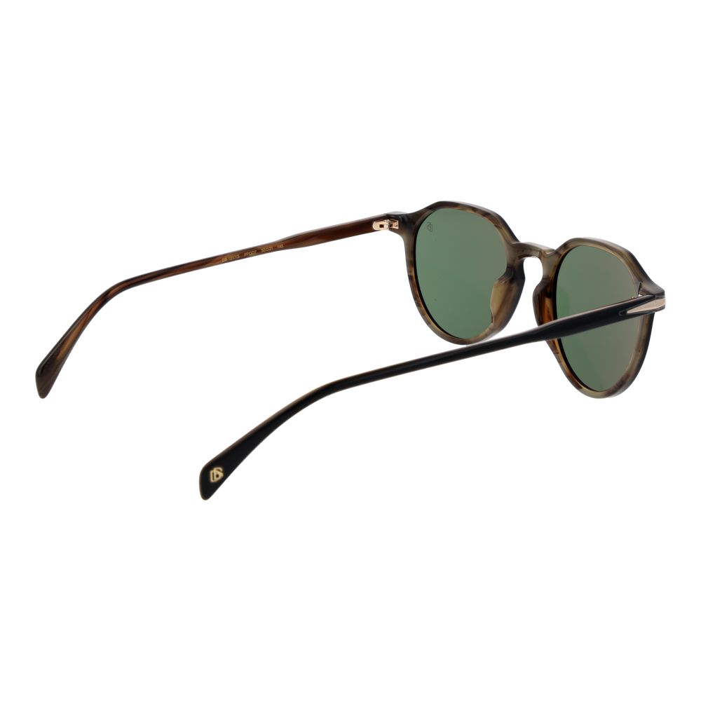 This Sunglasses by David Beckham for men in black presents a sumptuous silhouette, showcasing a sumptuous full-rim panto frame design in black coloured frame and high-performance non-polarized category-2-medium-tint lens.