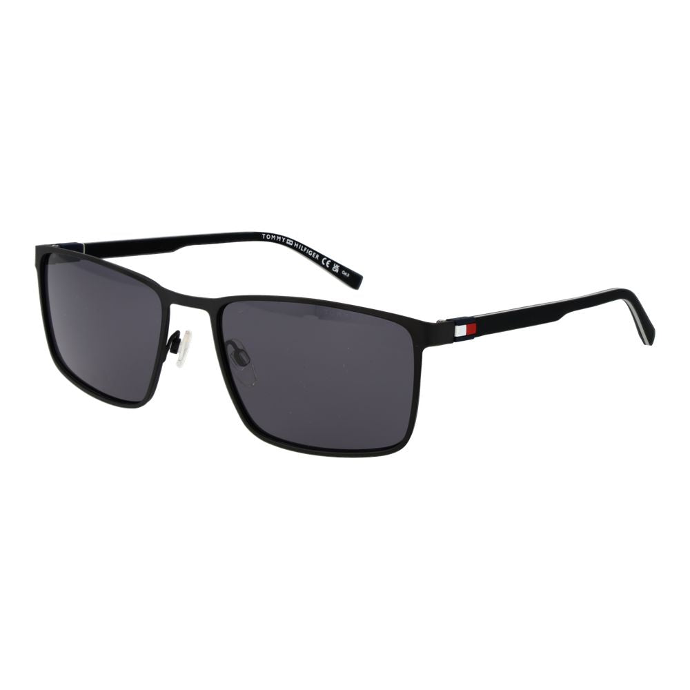 Sunglasses by Tommy Hilfiger for men in black features an lustrous rectangle full-rim frame design with black coloured frame detailing and non-polarized category-3-dark-tint lens for a lustrous aesthetic.