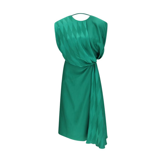 Dress by Versace for women in silk bicolour & patterned features an cute silhouette, detailed with a sleeveless and round neckline that elegantly flows into a cute midi.