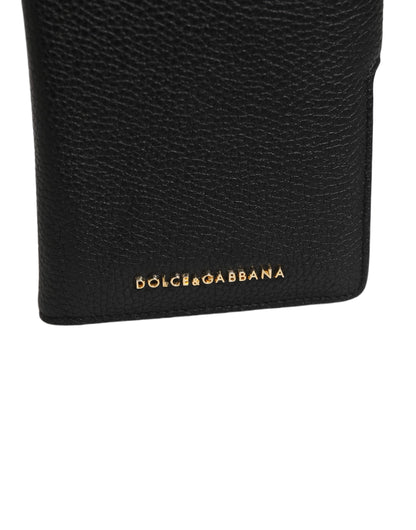 Card Case by Dolce & Gabbana for women in calf leather black features a distinguished silhouette, showcasing the distinguished design of the Calf Leather Card Case with refined .
