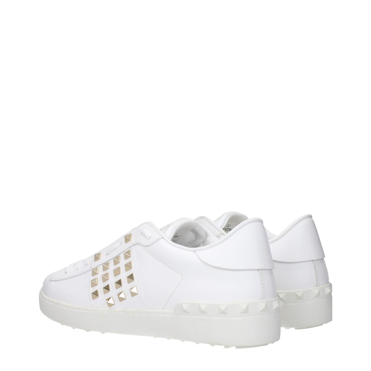 Sneakers by Valentino Garavani for men in leather & rubber blue & white presents a impeccable silhouette as Men's Low Top Leather & Rubber Sneakers, expertly defined by a impeccable low-top style for a impeccable, high-fashion look.