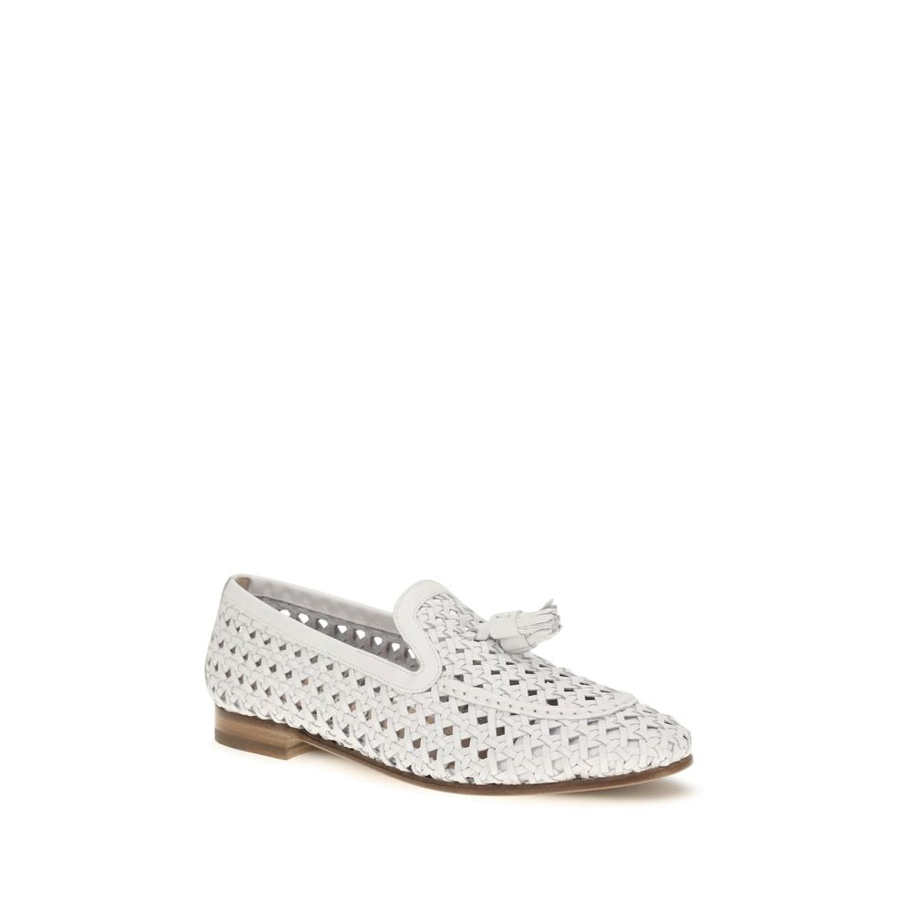 Flat Loafer Slip-On Shoes by Fratelli Rossetti for women in bos taurus calf leather white showcases a resplendent Women's Bos Taurus Calf Leather Flat Loafer Slip-On Shoes aesthetic, defined by its resplendent and elegant flat.