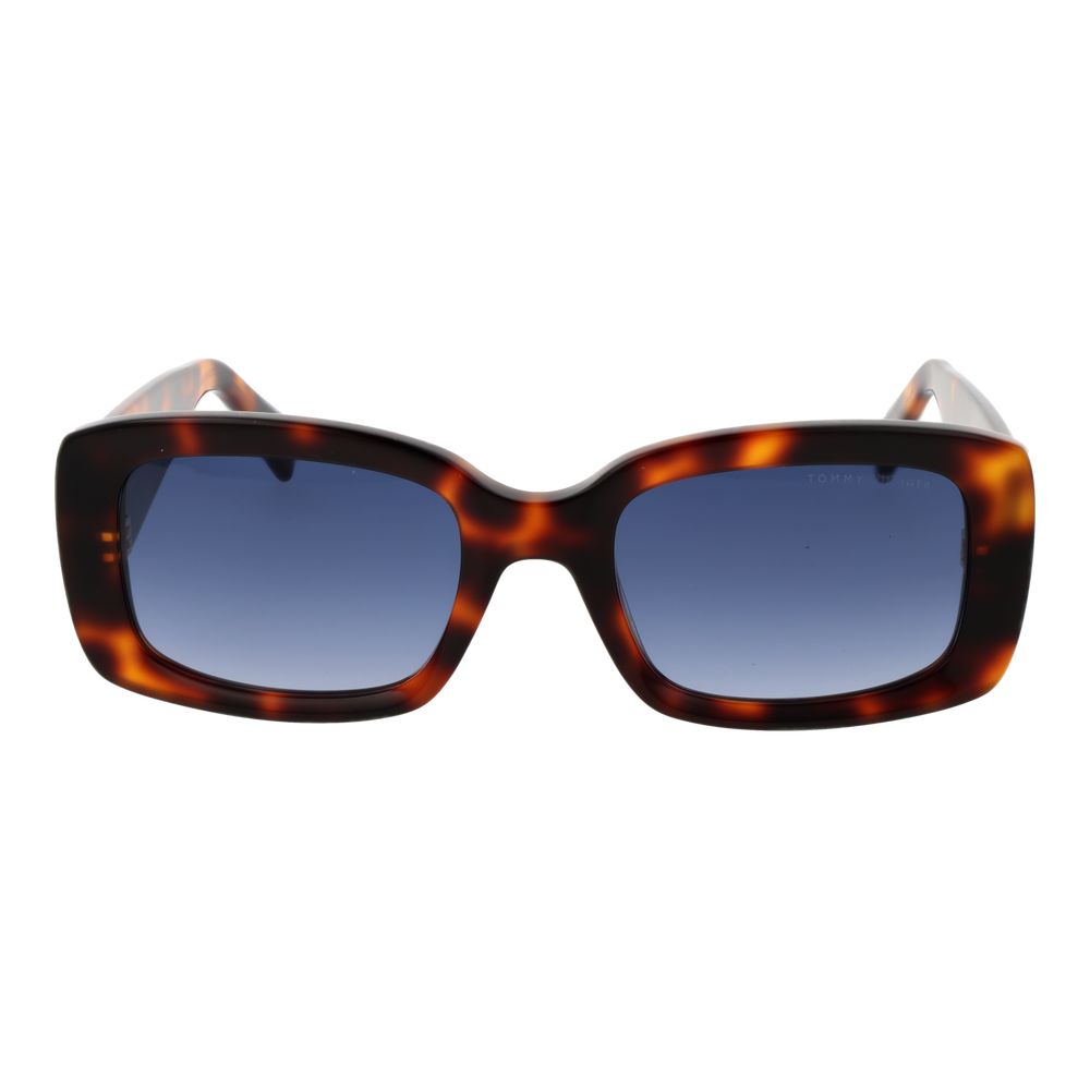 Sunglasses by Tommy Hilfiger for women in acetate brown features an ethereal rectangle full-rim frame design with brown coloured frame frames and gradient category-3-dark-tint lens for a ethereal finish.