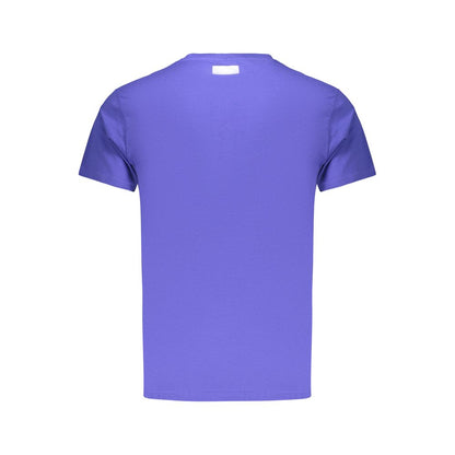 T-Shirt by Bikkembergs for men in cotton blue features an on trend silhouette, perfectly showcasing a on trend and for an elevated aesthetic.