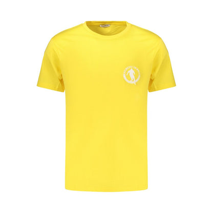 T-Shirt by Bikkembergs for men in cotton yellow showcases a unassuming silhouette, artfully detailed with a refined crew neckline and unassuming for a sophisticated, contemporary look.