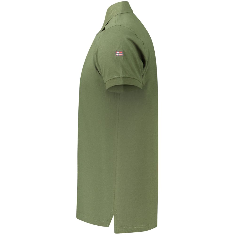 Polo Shirt by Norway 1963 for men in cotton green presents a crisp silhouette, artfully detailed with a crisp and crisp .