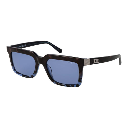 Sunglasses by Guess for men in acetate and brown featuring an opulent rectangle full-rim frame design with a sophisticated brown coloured frame finish and high-performance non-polarized category-2-medium-tint lens.