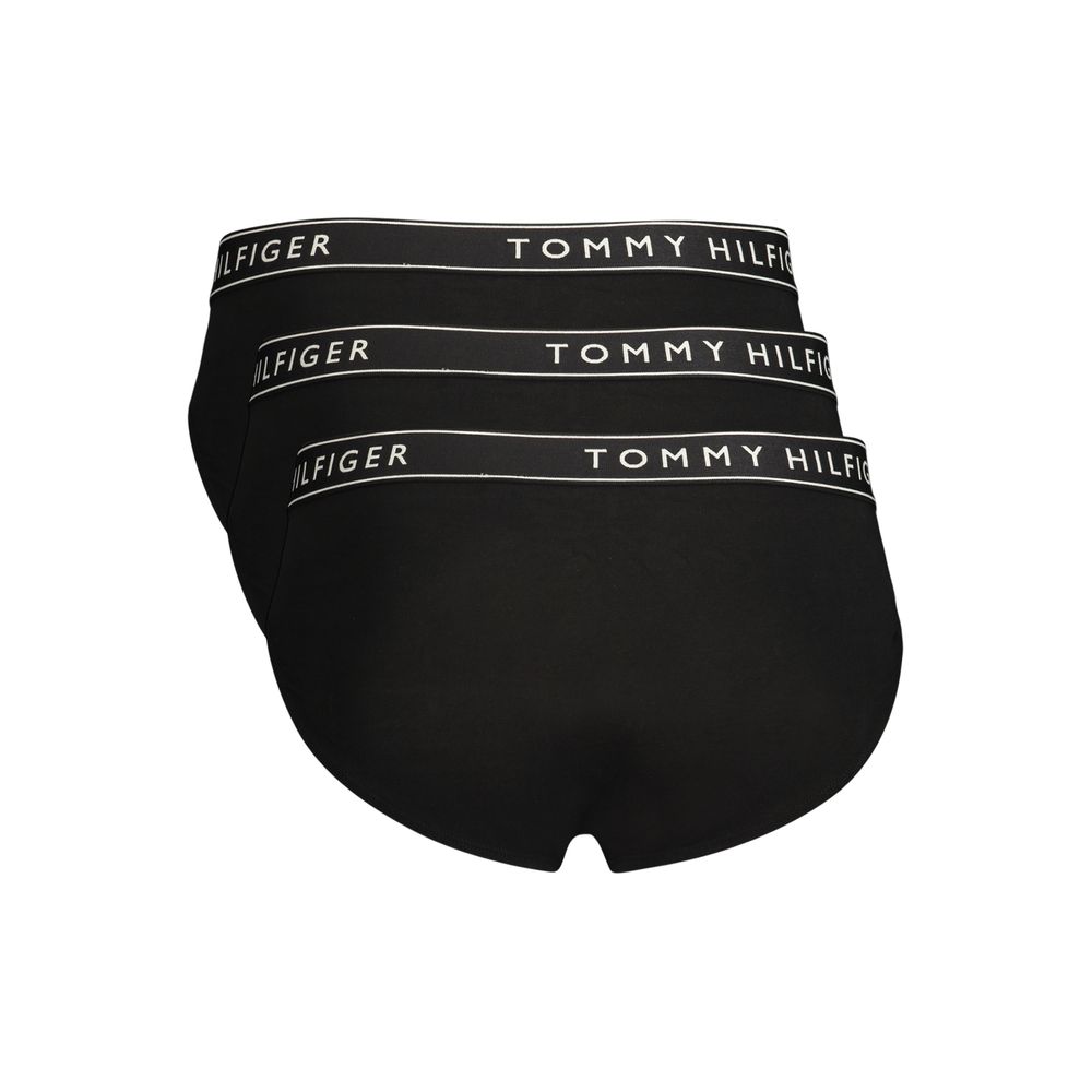 Underwear Briefs by Tommy Hilfiger for men in stretch cotton black features a contoured Men's Stretch Cotton Underwear Briefs design with a contoured finish.