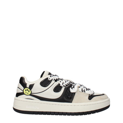 Sneakers by Barrow for women in leather beige presents a sumptuous silhouette, artfully capturing the essence of the Women's Fashion Leather Sneakers with its sumptuous fashion style design.