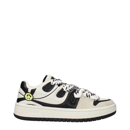 Sneakers by Barrow for women in leather beige presents a sumptuous silhouette, artfully capturing the essence of the Women's Fashion Leather Sneakers with its sumptuous fashion style design.