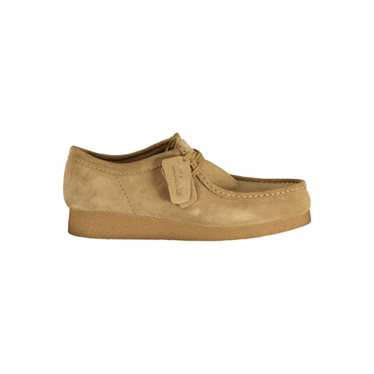 Loafer Loafers Slip-On Shoes by Clarks for men in polyester polyurethane suede leather beige features an timeless silhouette, perfectly showcasing Men's Polyester Polyurethane Suede Leather Loafer Loafers Slip-On Shoes with its distinct and elegant .