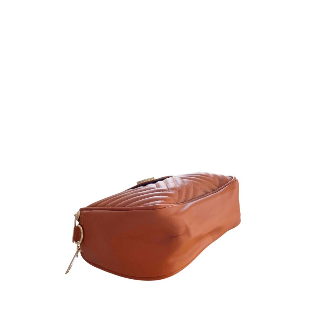 Compact Crossbody Handbag by Baldinini Trend for women in polyurethane brown & gold features an versatile silhouette, showcasing a secure zipper and versatile built-in-compartments with versatile crossbody-strap, shoulder-strap & adjustable-strap for a versatile finish.