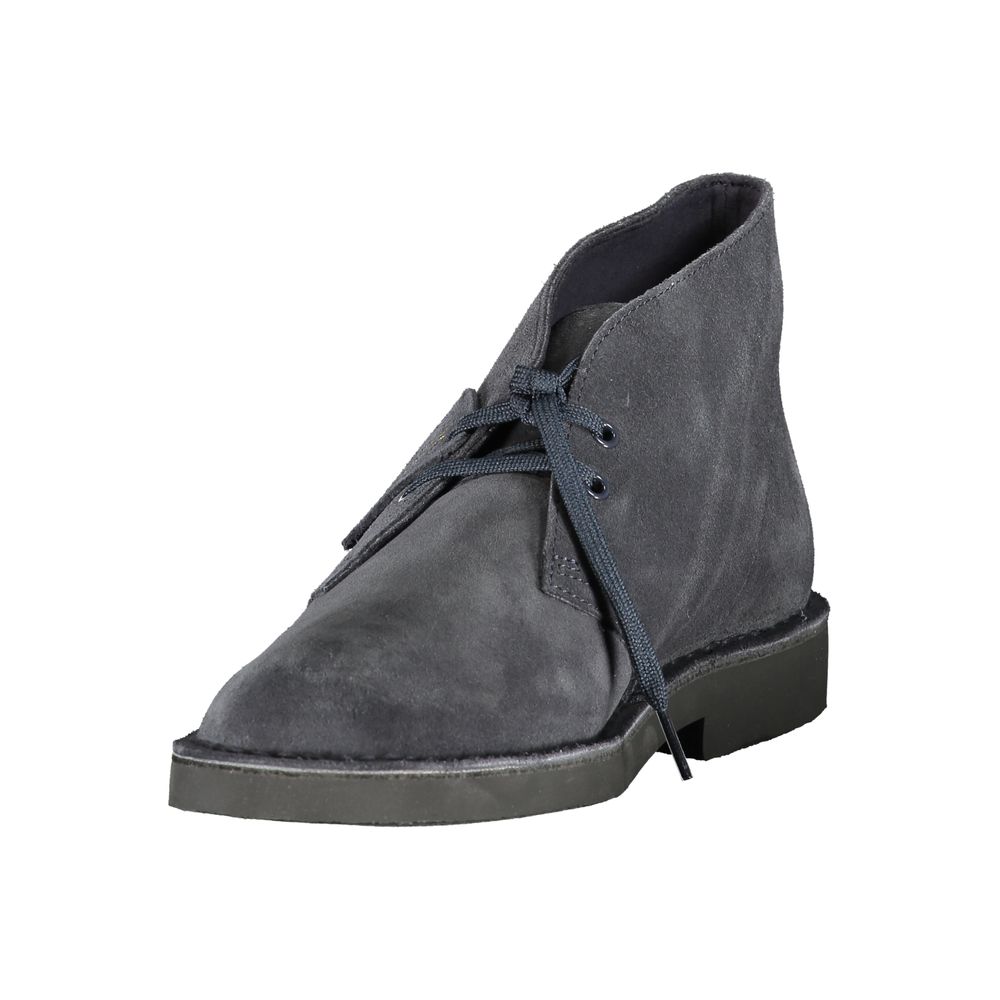 Lace-Up Ankle Boots by Clarks for men in polyurethane suede leather blue & print features an high-performance silhouette, showcasing the sophisticated design of the Men's Polyurethane Suede Leather Lace-Up Ankle Boots with a and a refined .