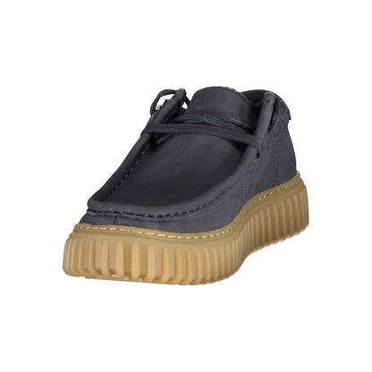 Loafer Loafers Slip-On Lace-Up Shoes by Clarks for men in polyester polyurethane leather blue, signature & print features an timeless silhouette from the Men's Polyester Polyurethane Leather Loafer Loafers Slip-On Lace-Up Shoes collection, defined by a timeless and for a timeless look.