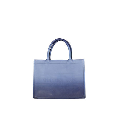 Tote Bag by Dior for women in calfskin leather blue features an jet-set Calfskin Leather Tote Bag design with a secure , ample , and versatile handle for an jet-set finish.