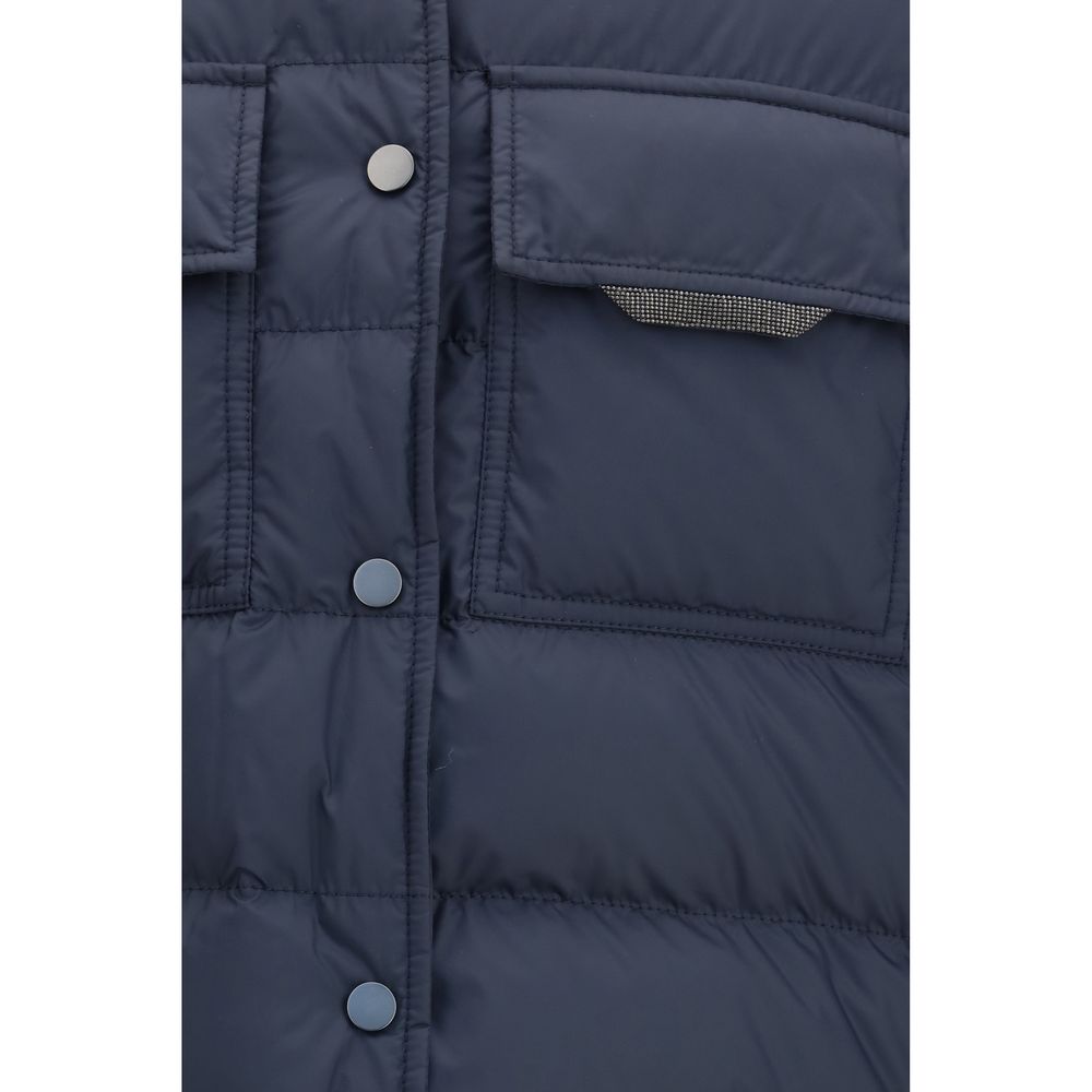 This Puffer Jacket by Brunello Cucinelli for women in polyester & goose-down blue exhibits a edgy silhouette, meticulously detailed with functional pockets & insulated and a edgy for a edgy finish.