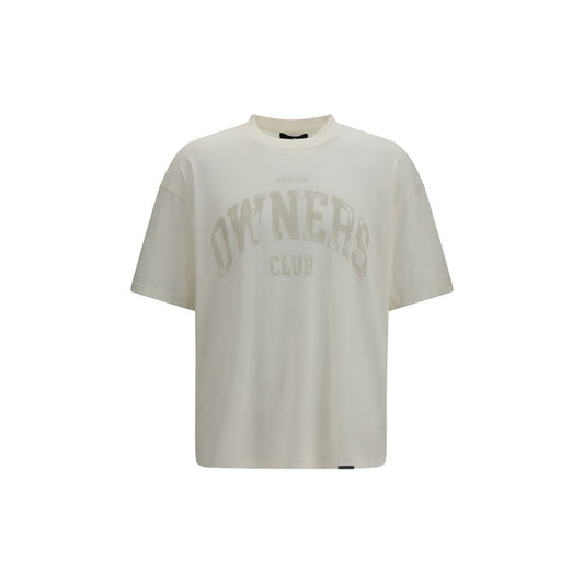 T-Shirt by Represent for men in cotton white showcases a dramatic silhouette, elegantly detailed with a dramatic crew neckline and short-sleeve for a truly dramatic finish.