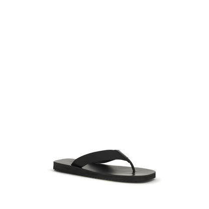 Flat Flip-Flop Thong Sandals by Senso for women in rubber & fabric black presents a sculptural silhouette, showcasing the City Women's Rubber & Fabric Flat Flip-Flop Thong Sandals design with a sculptural flat and for a premium look.