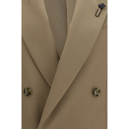 This Blazer by Lardini for women in polyester & wool beige presents a tailored silhouette, meticulously tailored with a tailored and distinctive for a tailored finish.
