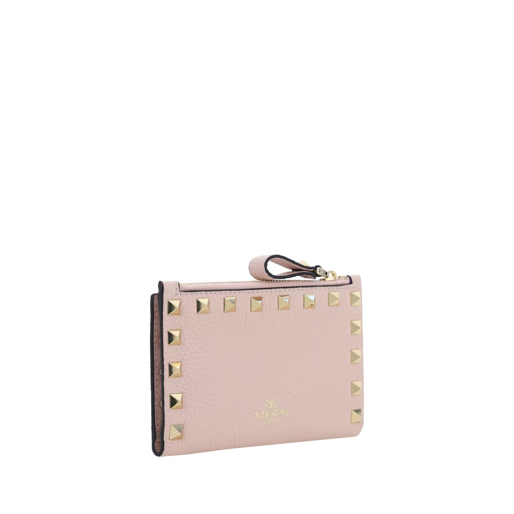 Cardholder Wallet by Valentino Garavani for women in bos taurus calf leather pink presents a streamlined silhouette, showcasing the sophisticated design of the Rockstud Bos Taurus Calf Leather Cardholder Wallet collection with functional card-organization compact-design coin-purse.