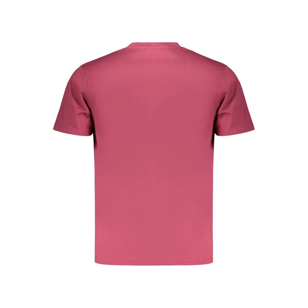 T-Shirt by Marina Yachting for men in cotton red features an edgy silhouette, meticulously detailed with a sophisticated and crew neckline for a truly edgy finish.