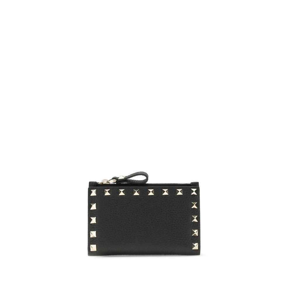 Cardholder Wallet by Valentino Garavani for women in bos taurus calf leather black showcases a discerning silhouette, artfully capturing the essence of Rockstud Bos Taurus Calf Leather Cardholder Wallet with its functional card-organization coin-purse.