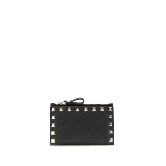 Cardholder Wallet by Valentino Garavani for women in bos taurus calf leather black showcases a discerning silhouette, artfully capturing the essence of Rockstud Bos Taurus Calf Leather Cardholder Wallet with its functional card-organization coin-purse.