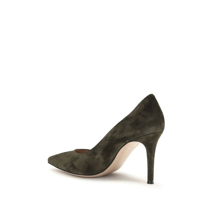 High-Heel Stiletto Pumps Heels by Gianvito Rossi for women in bos taurus calf suede leather and bicolour showcases a effortlessly elegant silhouette as Women's Bos Taurus Calf Suede Leather High-Heel Stiletto Pumps Heels, featuring a effortlessly elegant stiletto high-heel and a effortlessly elegant almond toe style for an elegant look.