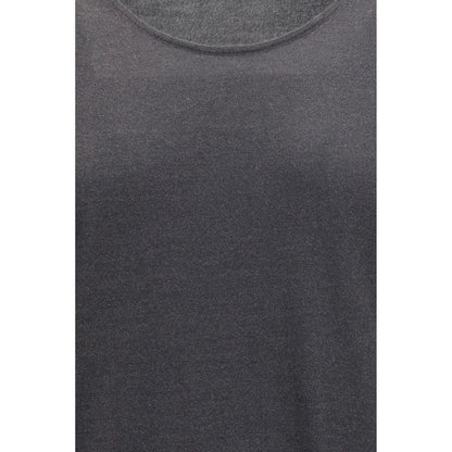 Tank Top by Brunello Cucinelli for women in silk cashmere & polyester gray showcases a sumptuous silhouette, artfully detailed with a sumptuous round neckline and for a truly sumptuous finish.