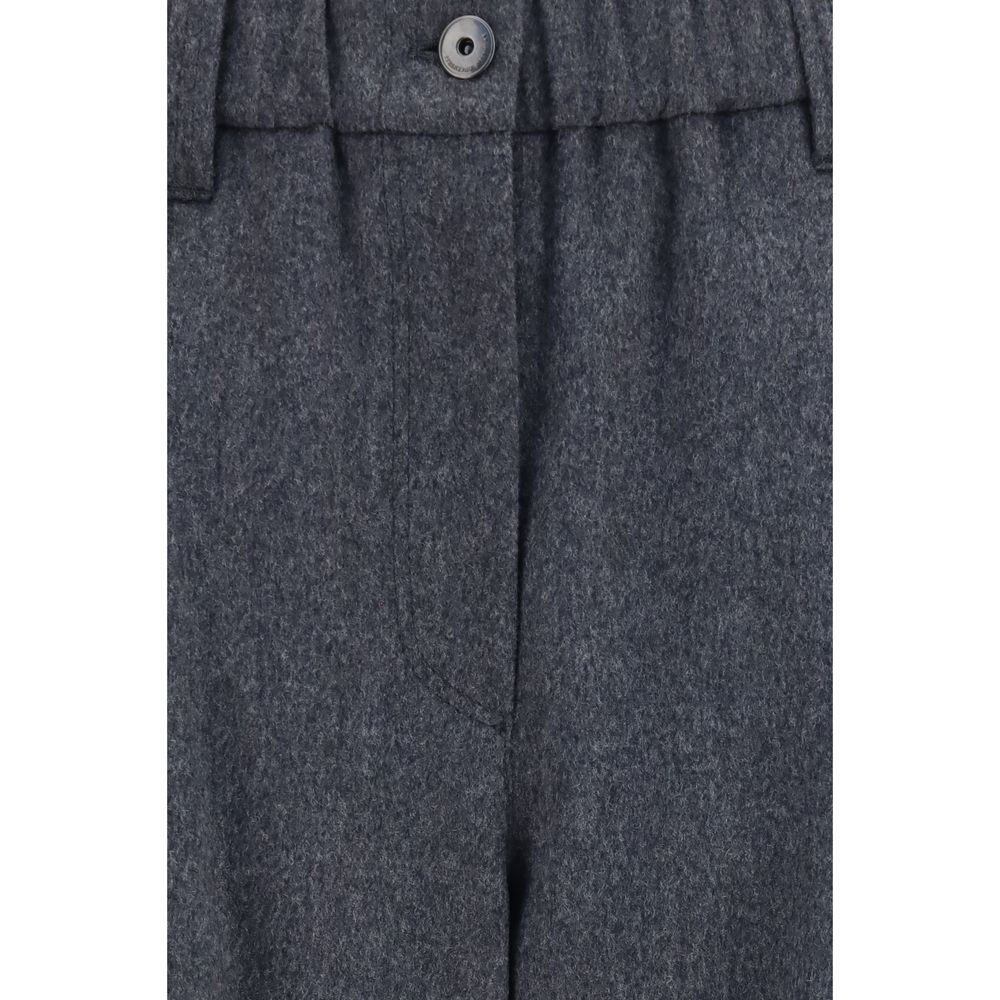 Casual Pants by Brunello Cucinelli for women in merino wool gray features an refined tailoring silhouette, showcasing a premium straight-leg & regular-fit with a and long cut for a refined tailoring look.