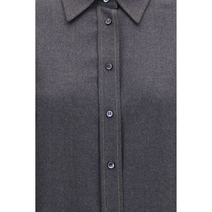 Dress Shirt by Brunello Cucinelli for women in merino virgin wool gray showcases a sleek silhouette, elegantly detailed with a sleek and for a sleek finish.