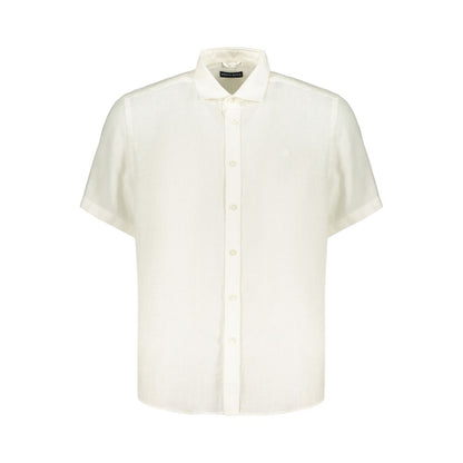 Shirt by North Sails for men in linen white, featuring a nuanced short-sleeve and nuanced spread-collar neckline for a sophisticated finish.