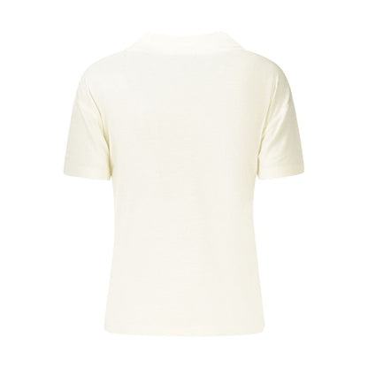T-Shirt by North Sails for women in linen white showcases a unassuming silhouette, artfully detailed with a refined and unassuming for a sophisticated, contemporary look.