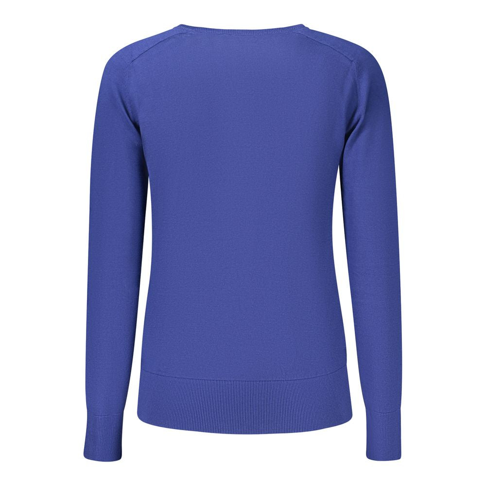 Sweatshirt by North Sails for women in cotton blue features an provocated silhouette, detailed with a provocated and a refined v-neck neckline for a sophisticated aesthetic.