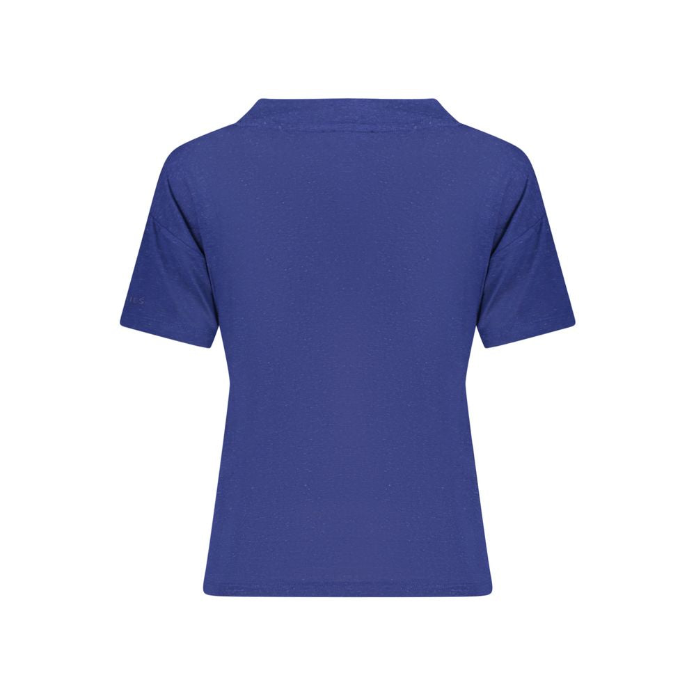 T-Shirt by North Sails for women in linen blue showcases a chic silhouette, artfully detailed with a chic and for a chic finish.