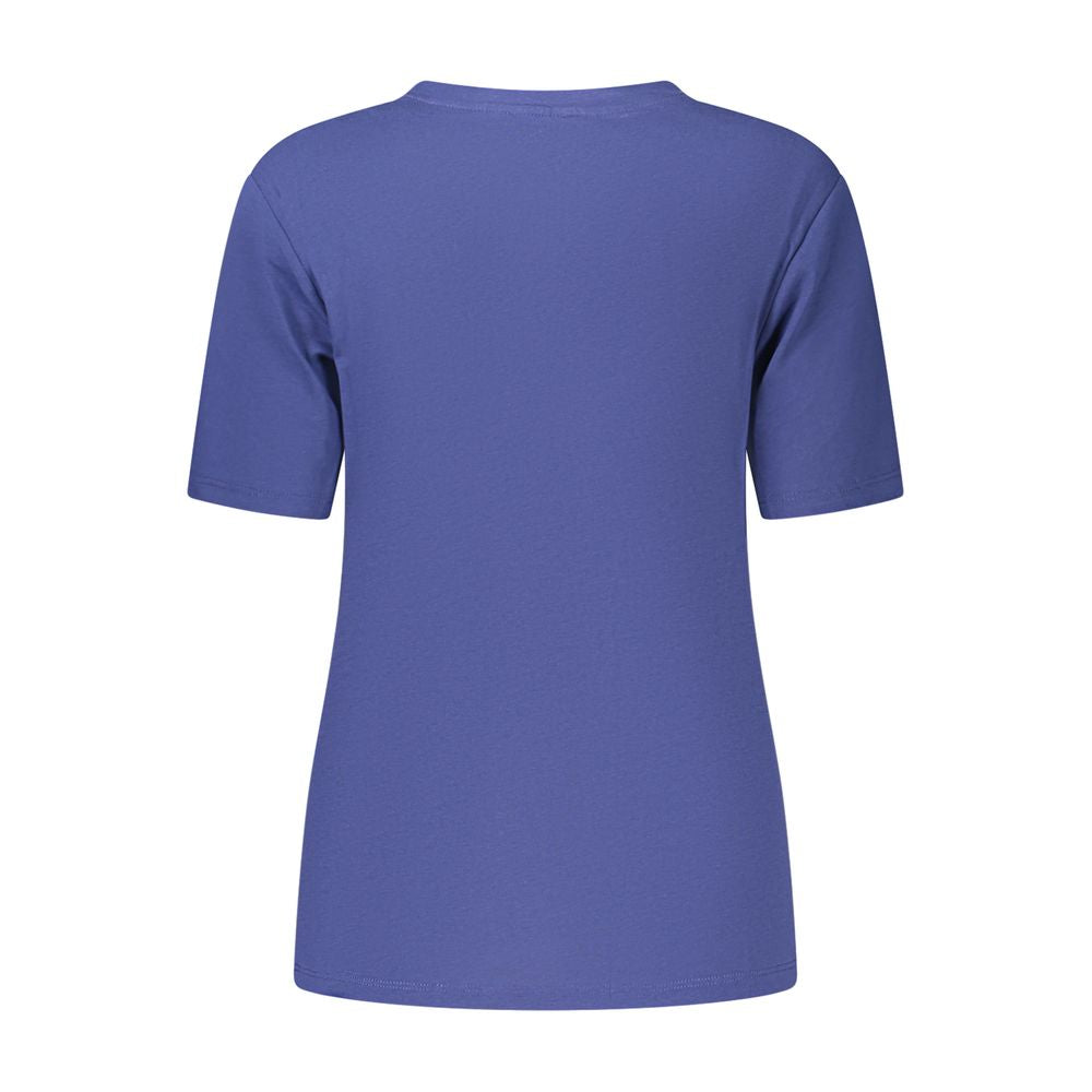 T-Shirt by North Sails for women in cotton blue & print showcases a unassuming silhouette, artfully detailed with a refined crew neckline and unassuming for a sophisticated, contemporary look.